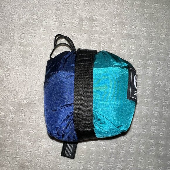 ENO SingleNest Hammock - Lightweight, 1 Person Portable Hammock - Seafoam/Navy - Picture 12 of 12